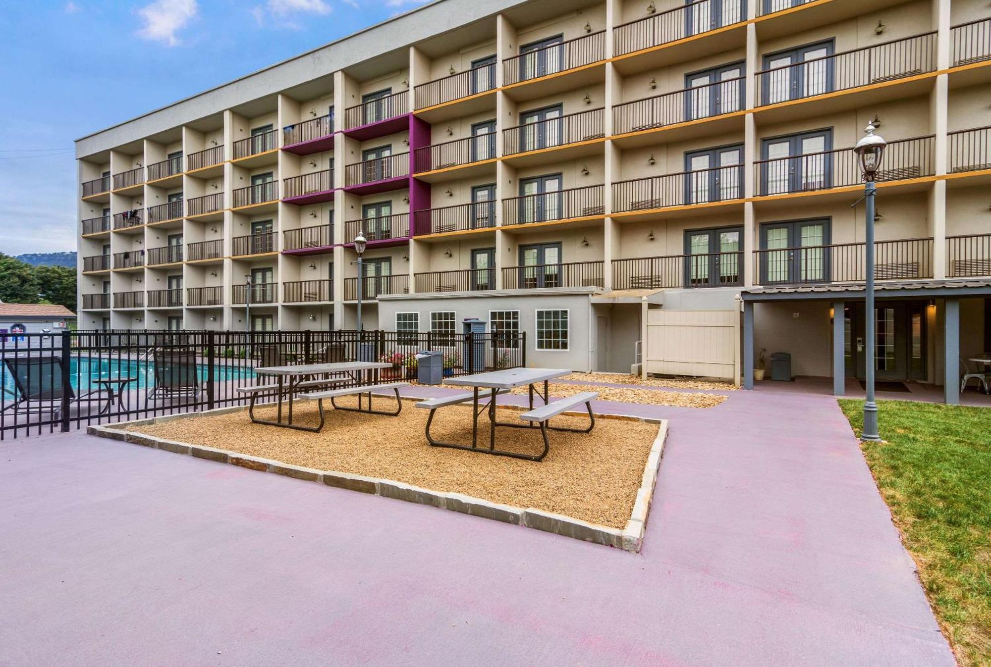 District 3 Hotel, Ascend Hotel Collection Chattanooga Exterior photo